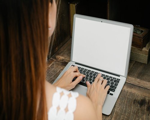 Proper distance from computer screen
